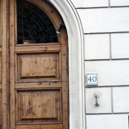 Piccolo Di Piazza Di Spagna