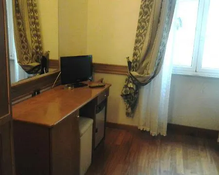 Piccolo Di Piazza Di Spagna Casa de hóspedes 2*