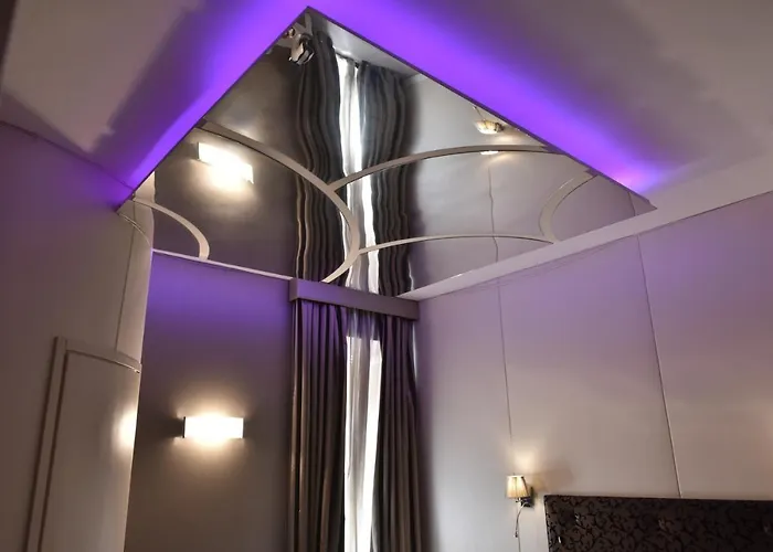 Πανσιόν Piccolo Di Piazza Di Spagna 4*