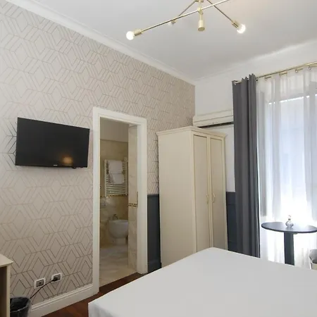 Piccolo Di Piazza Di Spagna 4*