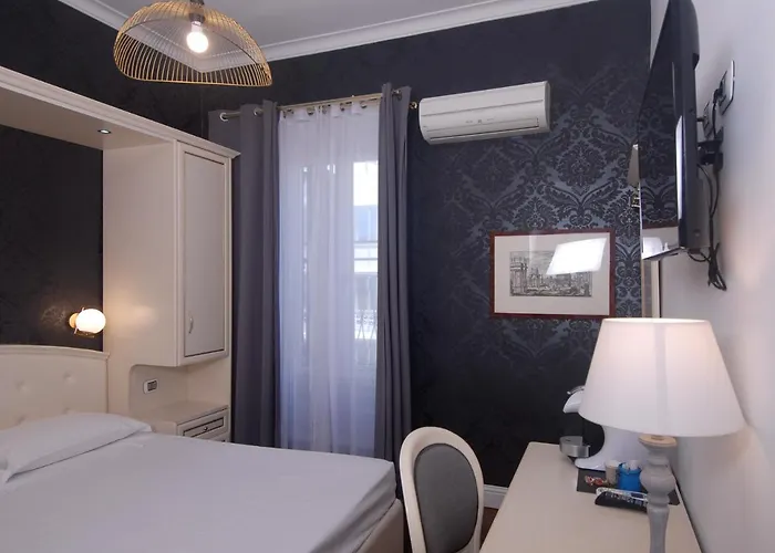 Guest house Piccolo Di Piazza Di Spagna Rome